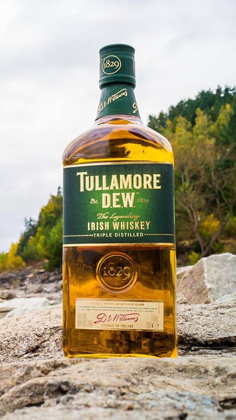 Irish Whisky Cocktails, Tullamore Dew Cocktails, Irish Whiskey Aesthetic, Tullamore Dew, Whiskey Distillery Scotland, Whiskey Label, Jameson Irish Whiskey, Total Wine, Whisky Drinks