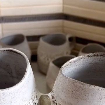 Ceramics Videos on Instagram: "Lava glaze makes pots by @laimaceramics" Ceramics Videos, Bubble Up, Ceramic Design, Dremel, Glaze, Bubbles, Ceramics, On Instagram, Instagram