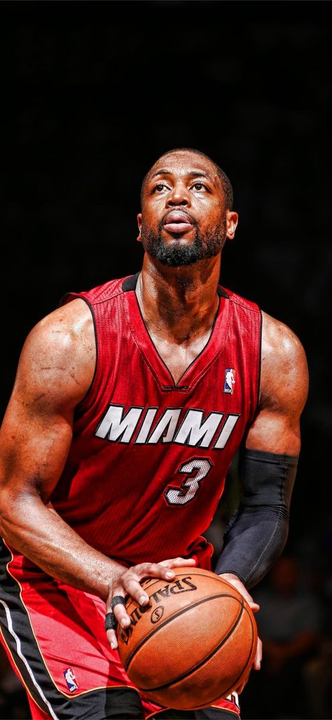 Wade Wallpaper, Dwyane Wade Wallpaper, Nba Wallpaper, Sport Portraits, Basketball Photos, Basketball Photography, Jordan Shoes Retro, Nba Wallpapers, Dwyane Wade