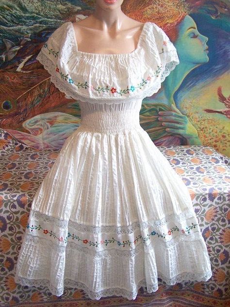 White Mexican Dress, Mexican Dresses Traditional, Mexican Traditional Dress, Mexican Traditional Clothing, Camilo Madrigal, Traditional Mexican Dress, Woman Suit, Latina Fashion Outfits, Mexican Outfit