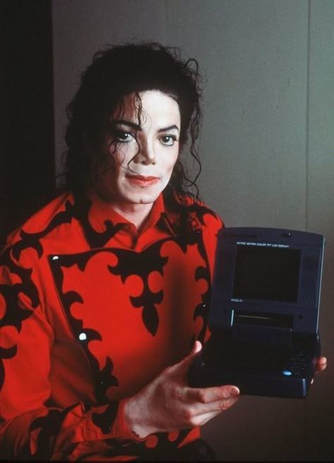 Remembering MJ : A Rare TV Commercial By Michael Jackson Blood On The Dance Floor, Michael Jackson Wallpaper, Michael Jackson Rare, Photos Of Michael Jackson, Michael Jackson Smile, Joseph Jackson, Michael Jackson Pics, King Of Pop, King Of Music