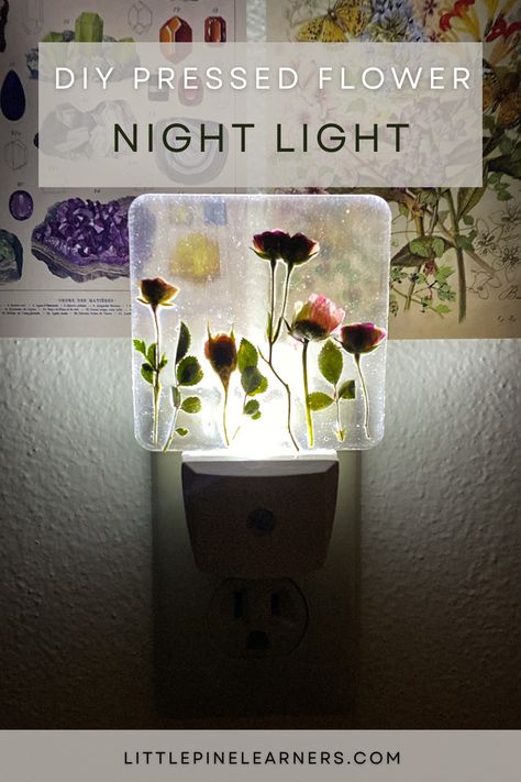 Pressed Flowers Craft Ideas, Pressed Flowers Candles, Diy Resin Nightlight, Candles With Pressed Flowers, Pressed Flower Necklace Diy, Pressed Flower Lanterns Diy, Ideas For Pressed Flowers, Pressed Flower Art Projects Diy Crafts, Pressed Flower Crafts Gift Ideas