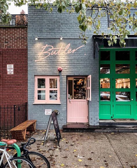 Pretty City New York on Instagram: “The cutest coffee takeout window! Great shot of Butler Bakeshop by @heydavina. Hope you’ve had your caffeine fix this morning 😊…” Brooklyn Neighborhoods, Pink Door, Boutique Interior, Cafe Shop, Brick Building, Bake Shop, Store Front, Cafe Design, Coffee Shops