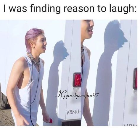 Army Memes, Army Jokes, Kpop Gifs, Bts Memes Hilarious, Bts Meme, Funny Kpop Memes, Bts Tweet, Pop Memes, Kpop Funny Bts