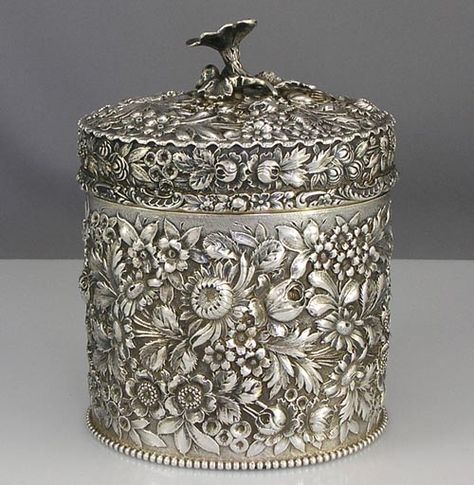 Large Stieff antique silver tea caddy. he base has an applied beaded border. Marked BSC which stands for the Baltimore Sterling Silver Company and bearing the Stieff crown. Circa 1895. Maria Elena, Antique Silverware, Silver Tea, Tea Tins, Teapots And Cups, Antique Tea, Tea Caddy, Tea Service, Silver Box