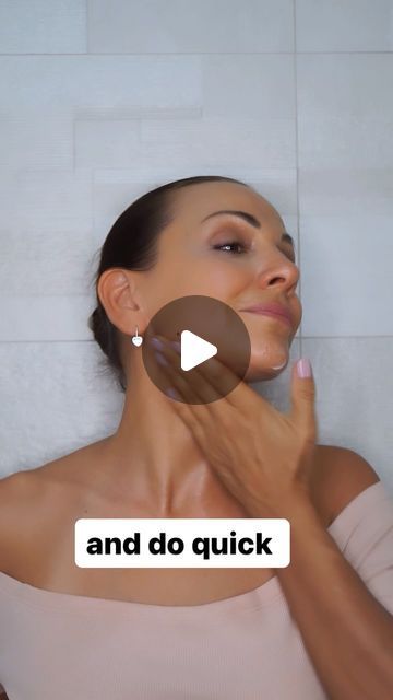 FACE WORKOUT by Mia on Instagram: "Follow this Neck routine to achieve smooth and healthy neck skin💯 Are you satisfied with your neck area? #neck #massage #skincare #tips" Beautiful Neck Workout, Exercises For Face And Neck, Workout Face And Neck, Neck Exercises For Long Neck, Face Yoga Turkey Neck, Neck Exercise, Face Workout, Increase Height Exercise, Ig Filters