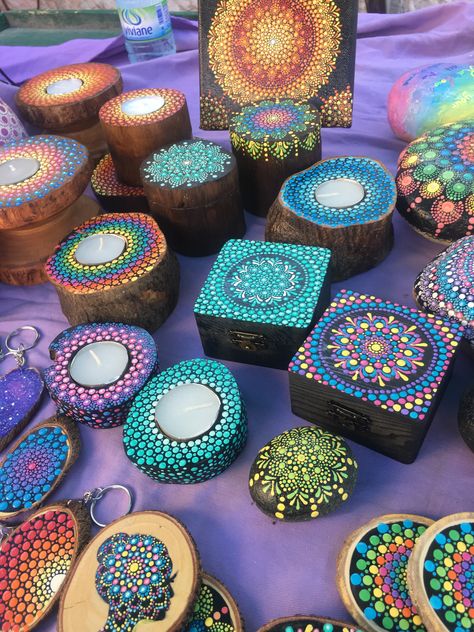 Mandala Wood Art, Mandala Dot Painting, Painted Gifts, Dotted Drawings, Creative Arts Therapy, Wood Candle Holder, Mandala Wallpaper, Hand Painted Gifts, Amman Jordan