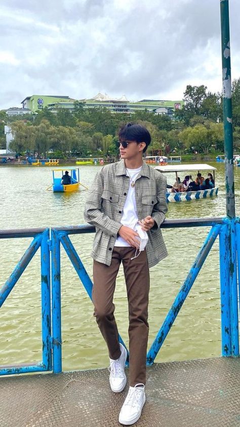 Pantalon Cafe Hombre Outfit, Outfit Kuliah Pria, Ootd Cowo Simple, Outfit Kemeja Pria, Outfit Cowok Casual, Marvel Algara, Franz Harvey, Outfit Cowo, Outfit Cowok