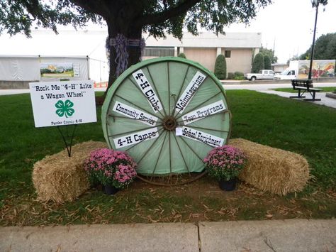 . Hay Bale Blanket Holder, Hay Bale Photo Booth, Hay Bale Slide, Round Hay Bale Feeder, Hay Bale Pyramid, Bail Of Hay, Hay Bale Ideas, Hay Bale Art, Hay Bales