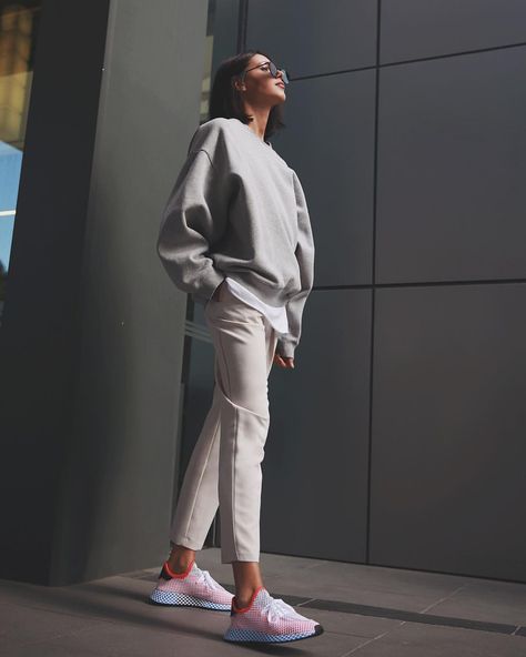 Adidas Deerupt Outfit, Adidas Deerupt, Tennis Shoe Outfits Summer, Edgy Fashion Outfits, Edgy Girls, Fashion Boards, Chic Summer Style, Office Casual Outfit, Older Women Fashion