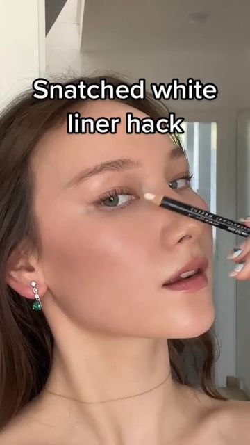 Ultimate Beauty Tricks🥳 on Instagram: "Snatched white liner hack! 💗 c:justinelamppe Follow for more beauty tips & tricks!! #eyelinertutorial #makeuptips #makeuphacks #makeuptutorial #makeupideas #reels" White Liner Makeup Looks, White Liner Makeup, Highlights Makeup, Liner Makeup, White Liner, White Liners, White Eyeliner, Beauty Tricks, Eyeliner Tutorial