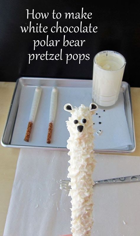 White Chocolate Polar Bear Pretzel Pops - so cute :-)  I will probably never make these, but they're still awfully cute. Pretzel Pops, Frozen Pretzels, Polar Bear Party, Polar Bear Baby Shower, January Crafts, Bear Birthday Party, Panda Party, Pretzel Rods, Pretzel Sticks