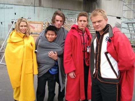 Henshin Grid: More Behind the Scenes Pictures Anna Hutchison, Power Rangers Cast, Jungle Fury, Behind The Scenes Pictures, Power Rangers Jungle Fury, Power Rangers Time Force, Power Rangers Ninja Storm, Power Rangers Ninja Steel, Saban's Power Rangers