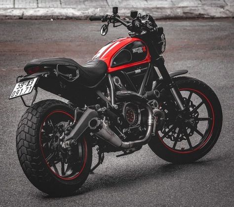 Ducati Scrambler Icon, Ducati Scrambler Custom, Scrambler Icon, Two Door Jeep Wrangler, Ducati Motorbike, Ducati Monster 821, Motorcycle Lifestyle, Desert Sled, Scrambler Custom