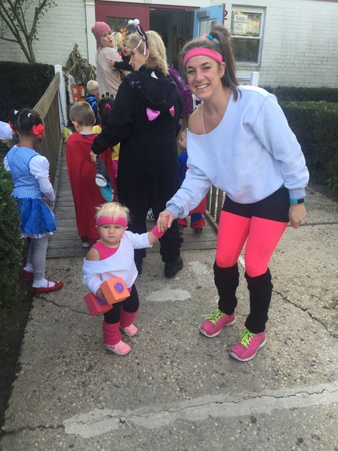 Toddler Workout Costume, Kids 80s Costume Diy Girl, 80s Costume Toddler Girl, 80s Toddler Outfit Ideas, 80s Workout Family Costume, Kids 80s Outfit Ideas, 80s Girl Costume, 80s Workout Halloween Costumes, 80s Costume Diy