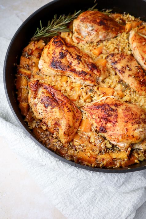 ONE PAN BUTTERNUT SQUASH & LEMON RICE BAKE (GLUTEN + DAIRY-FREE) - Jenn Eats Goood: Healthy and Affordable Recipes Butternut Squash Rice, Butternut Squash Chicken, Rice Bake Recipes, Chicken Squash, Chicken Rice Bake, Rice Bake, One Pan Meal, Chicken And Butternut Squash, Baked Squash