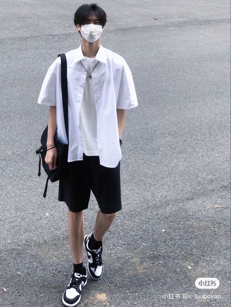 Uniqlo Korean Men, Korean Mens Summer Outfits, Ulzzang Men Outfit, Korean Boy Outfits Aesthetic, Ulzzang Fashion Men, Asian Men Fashion Casual, Korean Men Summer Outfit, Kpop Fashion Outfits Men, Korean Street Fashion Mens Casual