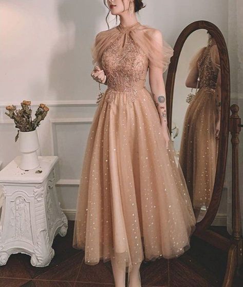 Dress Sweet Seventeen, Dress Models For Women, Dress Promnight, Dress Natal, Gaun Tulle, Elegant Long Sleeve Wedding Dresses, Beautiful Gown Designs, Chic Prom Dresses, Dress Pesta