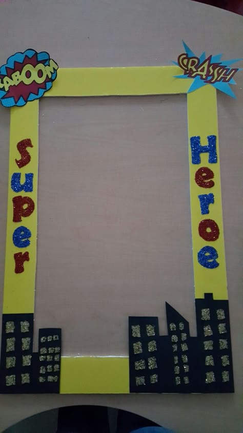 Simple photo frame for super hero party Super Hero Photo Booth Props, Super Hero Bulliten Board Ideas, Superhero Theme Crafts, Super Hero Camp Ideas, Super Hero Arts And Crafts, Super Hero Crafts For Kids, Super Hero Vbs, Super Hero Ideas, Superhero Decorations Diy