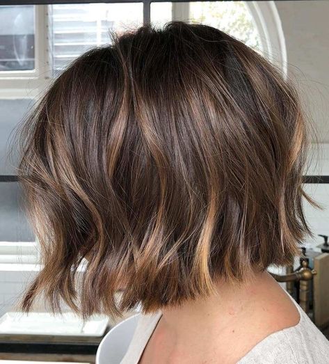 Choppy Brown Bob with Babylights Bob With Babylights, Brown Bob, Blonde Bob Haircut, Stacked Bob Hairstyles, Messy Bob Hairstyles, Wavy Bob Hairstyles, Medium Bob Hairstyles, Choppy Bob Hairstyles, Choppy Bob