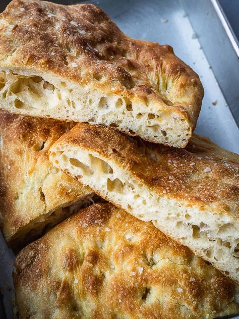 Schiacciata Bread Recipe (How to Make Tuscan Flatbread) - Urban Farm and Kitchen Schiatta Bread, Sciachiatta Recipe, Sicilian Bread Recipe, Tuscan Bread Recipe, Panini Bread Recipe, Italian Flat Bread Recipe, Italian Breads, Italian Flat Bread, Wood Fired Oven Recipes