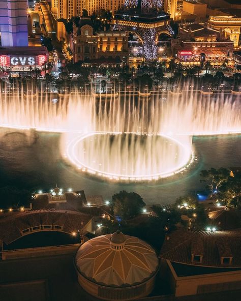 Hotel Spotlight 🛎️ : Bellagio Las Vegas Hotel & Casino 🎰 Exclusive Perks w/ BBVT: *Welcome Gift/Amenity *Complimentary breakfast daily for two guests per room *Hotel credit valued at $100 USD (if available/once per stay) *Complimentary Wi-Fi *Early check-in and late check-out (when available) *Complimentary upgrade (if available at check-in) One of our favorite things about staying at the Bellagio are it's famous dancing fountains, known as the Fountains of Bellagio, which feature over 1... Las Vegas Hotel, Bellagio Las Vegas, Vegas Hotel, Las Vegas Hotels, Diy Room, Check In, Hotels Room, Room Diy, Diy Room Decor