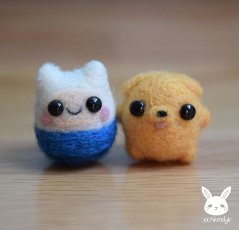 Felted Mini Finn And Jake by xxNostalgic Fimo Kawaii, Finn And Jake, Finn Jake, Funny Cartoon Characters, Jake The Dogs, Needle Felting Projects, Needle Felted Animals, Felt Diy, Felt Animals