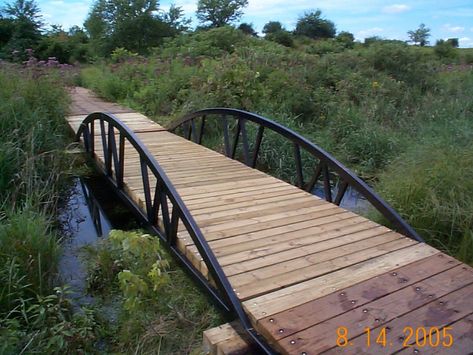 Monet Bridge Backyard Bridge, Yard Bridge, Monet Bridge, Garden Bridge Design, Bridge Garden, Backyard Bridges, Bridge Ideas, Pond Bridge, Creek Bridge