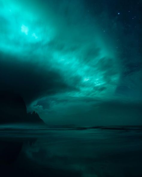 Mikkel Beiter on Instagram: “[ Ghost World ] . During October back in 2016 I visited Stokksnes on the south coast of Iceland for the first time. The goal for being out…” Color Cian, Turquoise Aesthetic, Imagenes Dark, Image Bleu, Photo Bleu, Ghost World, Fantastic Voyage, Blue Quotes, Dark Green Aesthetic