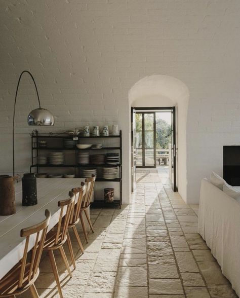 Masseria Moroseta, Exterior Entrance, Country Modern Home, Closet Laundry, Italy House, Interior Exterior Doors, Door Exterior, Opening Door, Italian House