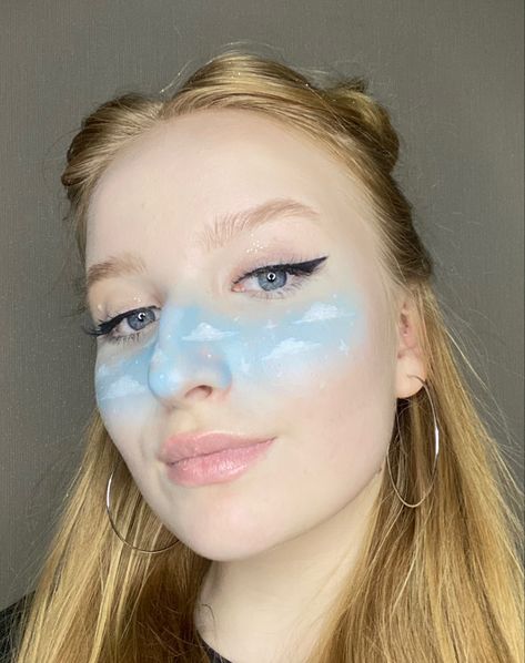 Sky Face Paint, Makeup Ideas Blue, Makeup Soft Girl, Cloud Makeup, Sky Makeup, Makeup Crazy, Soft Girl Makeup, Tiktok Makeup, Nose Makeup