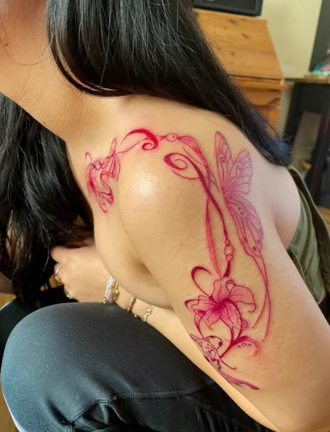 Smaller Arm Tattoos For Women, Back Tattoos Women Flower, Body Botanical Tattoo, Hibiscus Tattoo Red, Cherry Blossom Tattoo On Arm, Hisbusic Flower Tattoo, Lotus Flower Tattoo Sternum, Tatoos Woman Ideas, Pink Floral Tattoo