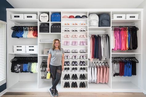 Professional organizer and closet designer Ashley Jones Hatcher shares expert tips on how to keep your home 'NEAT' and organized this year. Workout Clothes Closet, Organiser Son Dressing, How To Organize Your Closet, Shoe Drawer, Neat Method, Beautiful Closets, Clothes Closet Organization, Clothes And Shoes, Master Closet