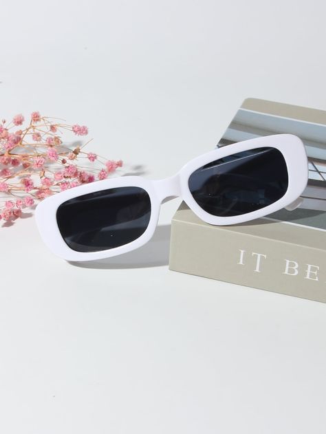 Glasses Cute, Tiktok Outfits, Women Glasses, Trendy Glasses, White Sunglasses, نظارات شمسية, Fashion Eye Glasses, Better Style, Stylish Glasses