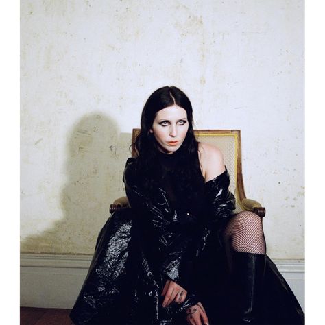 Outfit Ideas Goth, Halloween Costume Inspiration, Chelsea Wolfe, Goth Beauty, Days Of The Year, Autumn Fashion Casual, Beauty Icons, Gothic Outfits, Woman Crush