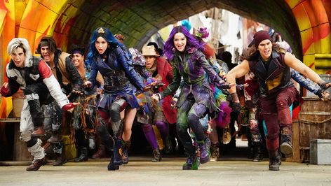 Descendants Music, Disney Descendants 2, Disney Descendants Movie, Kenny Ortega, Bad Video, Mal And Evie, Disney Descendants 3, Disney Channel Descendants, Descendants Cast