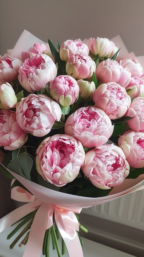 Happy Birthday Peonies, Happy Birthday Bouquet, Happy Birthday Flowers Wishes, Birthday Flowers Bouquet, Luxury Flower Bouquets, Birthday Bouquet, Peony Bouquet, Beautiful Flowers Photography, Good Morning Flowers Pictures