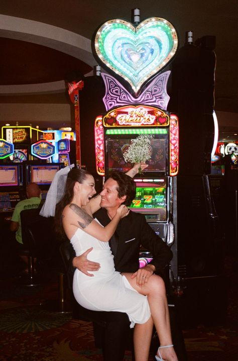 35mm las vegas elopement Unique Couple Photoshoot, Fremont Street Las Vegas, Casino Wedding, Las Vegas Photography, Vegas Elopement, Las Vegas Elopement, Vegas Style, High Roller, Elopement Photos