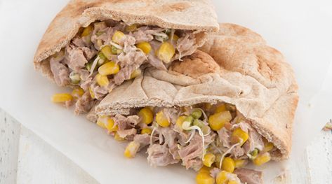 Tuna and Sweetcorn Pitta Pockets. Did you know that fish such as tinned tuna or… Pitta Pockets, Tuna And Sweetcorn, Pitta Bread Recipe, Sandwich With Avocado, Pockets Recipe, Sweet Corn Recipes, Pitta Bread, The Lunchbox, Dinner Snacks