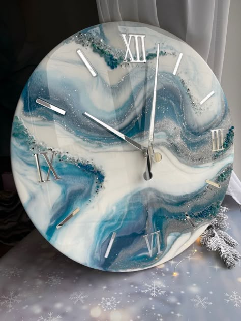 Resin Clock Ideas, Epoxy Resin Art Ideas, Resin Art Clock, Epoxy Resin Wall Art, Wall Clock Diy, Epoxy Clock, Epoxy Resin Wall, Resin Art Canvas, Clock Resin