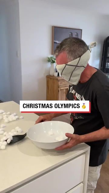 LADbible on Instagram: "The cotton ball game is so misleading! 😂⁠ ⁠ 🎥: @erikaldell⁠" Blindfold Cotton Ball Game, Cotton Ball Games Christmas, Cotton Ball Spatula Game, Minute To Win It Cotton Ball Game, Cotton Ball Scoop Game, Cotton Ball Christmas Game, Marshmallow Christmas Games, Christmas Party Minute To Win It Games, Games With Cotton Balls