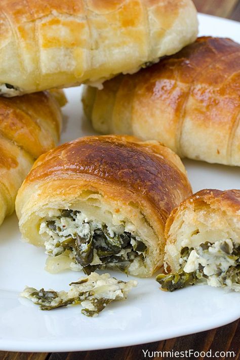 Crescent Recipe, Crescent Roll Recipes Dinner, Yummiest Food, Spinach Puff, Spinach Balls, Paleo Breads, Brunch Foods, Cheesy Spinach, Easy Mashed Potatoes