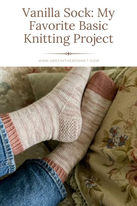 When I first started knitting socks, I knew I wanted to learn the structural essentials before I started diving into the more complex patterns. My first pair of socks was from a vanilla sock pattern​, and I focused on how heels work, the right stitch ratio for my toe, getting the fabric density right, and so on. Knitted Socks Ideas, Free Beginner Sock Knitting Pattern, Beginner Knit Socks Free Pattern, Free Knit Socks Pattern, Simple Sock Knitting Pattern, Sock Patterns Knitting, Start Knitting, Knit Sock Patterns, Knit Ankle Socks