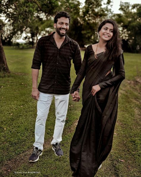 Black Saree Couple Photoshoot, Black Outfit Couple Photoshoot, Black Dress Couple Photoshoot, Saree Couple, Couples Video, Pre Shoot, Pre Wedding Ideas, Love Proposal, Wedding Photoshoot Poses