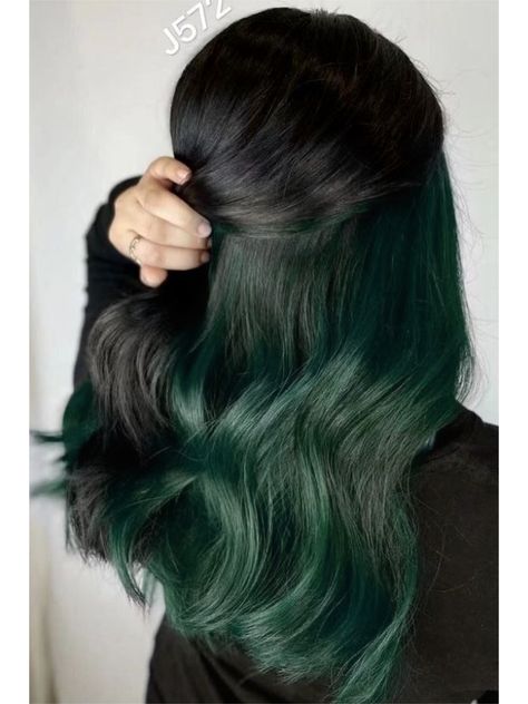 Green Hair Streaks, Green Hair Color Ideas, Under Hair Dye, Underdye Hair, Under Hair Color, Green Hair Color, Hair Dyed Underneath, Hairstyles Professional, Peekaboo Hair Colors