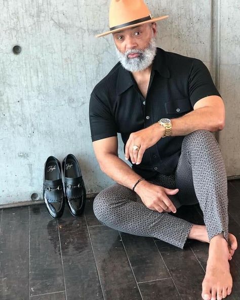 Irvin Randle, Old Man Fashion, Black Men Beards, Mens Hats Fashion, Black Beards, Black Men Fashion Swag, Swag Men, Mens Attire, Older Fashion