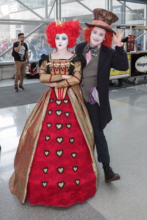 Disney Villain Couples Costume, Villain Duo Costumes, Cosplay Duo Ideas Anime, Villain Couples Costumes, Cosplay Duo Ideas, Iconic Duo, Obscure Couples Costumes, Costume Halloween Duo, Villains Party