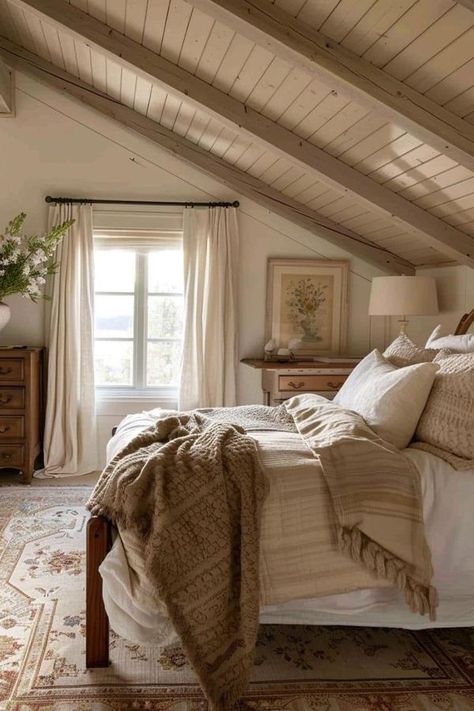 Cottage Attic Bedroom, Modern Farmhouse Bedroom, Neutral Bedrooms, Inspired Bedroom, Upstairs Bedroom, Cottage Bedroom, Bedroom Idea, Attic Bedroom, Neutral Bedroom