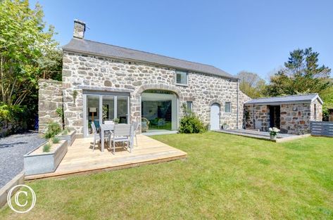 Kitchen Terrace, Barn Renovation, Fire Pit Seating, Three Bedroom House, Coach House, Barn Conversion, Architectural Features, Barn Style, Holiday Cottage