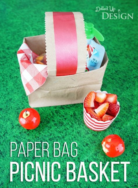 Chantelle of Dolled Up Design has an adorable tutorial for us - Paper Bag Picnic Baskets! Perfect for a picnic-themed party or an afternoon of family fun! Picnic Basket Crafts, Basket Diy Paper, Picnic Crafts, Diy Paper Ideas, Picnic Themed Parties, Playground Party, Baskets Diy, Picnic Activities, Diy Paper Bag